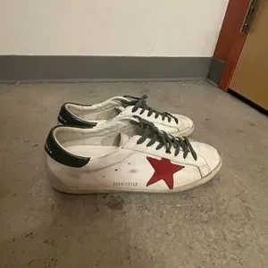 ★Golden Goose★ Superstar Greentab Suede Star Sneakers Whit Super-Star Junior in nappa with suede star and green heel tab